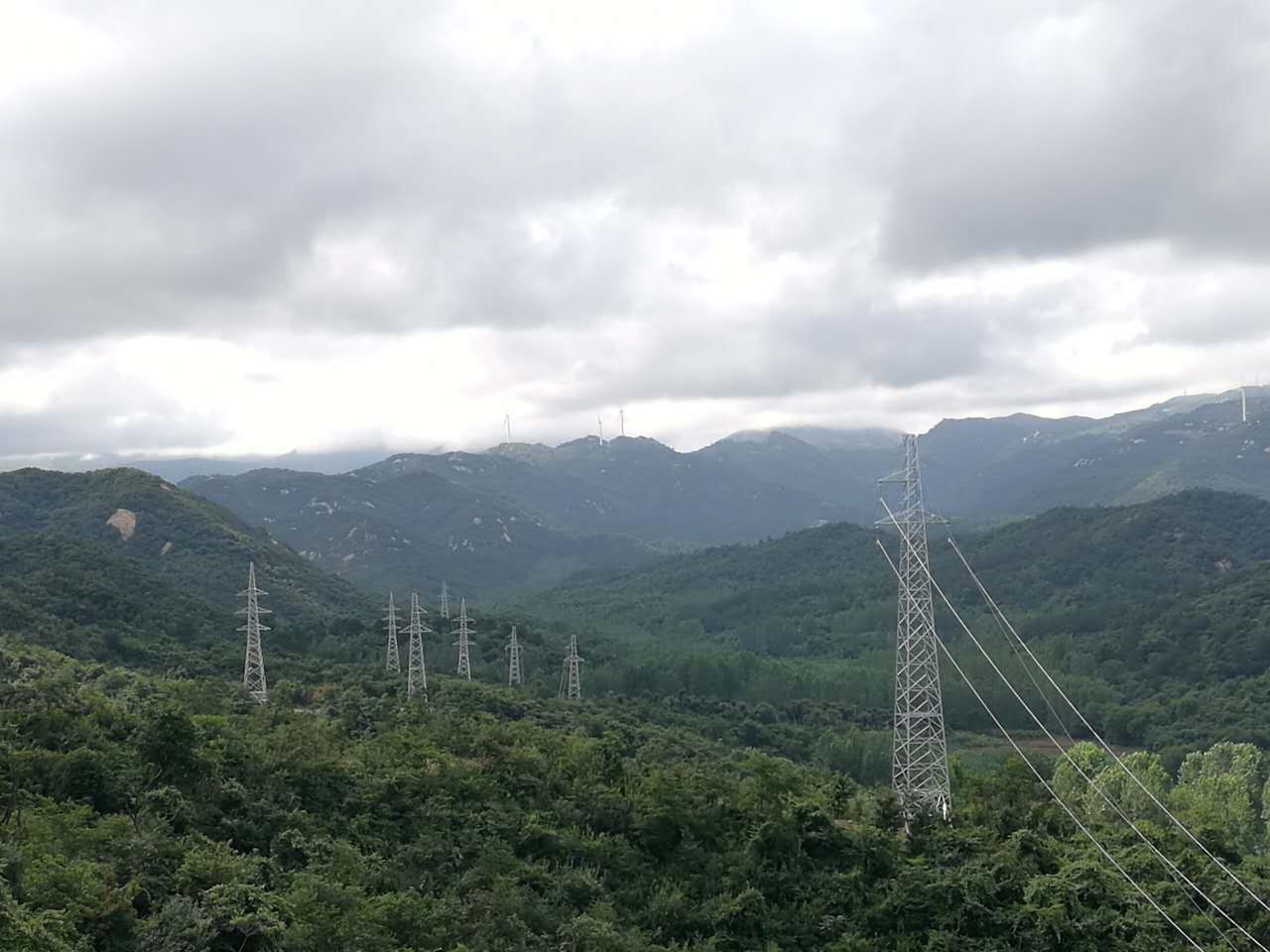 华润随县香湾风电场35kV集电线路工程投运乐成